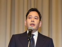 '스벅 사태' 고개 숙인 정용진 "여러 분의 용서 구한다"(상보) 