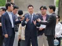 '김새론 음성조작·김수현 명예훼손' 김세의, 구속심사 출석 "혐의 인정 못해"