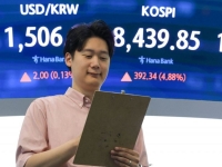 마이크론 19%뛰자 삼전·닉스도 급등…코스피 8400 첫 돌파