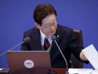 李대통령 "선거 관리 허점에 매우 유감…이유 밝히고 책임 물어야" (종합)