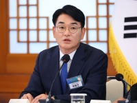 박용진 "대형마트 휴업, 골목상권 대신 쿠팡만 키웠다" 작심 비판