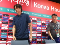 "한국인들, 홍명보 괴롭히지 마라"…일본서 뜻밖의 동정론 터진 이유