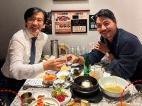 "와인 즐겨놓고 소주 마신 척?"…조국 "다 마셨다" 술자리 사진 의혹 반박