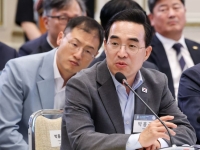 박홍근 "지방으로 기업 옮기면 특별 보조금 준다…촘촘하게 준비 중"