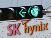 반도체 진짜 피크아웃?…과거엔 조정 뒤 신고가만 3번[주末머니]