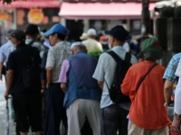 "은퇴가 뭔지 몰라요"… 일하는 고령층 1000만명 돌파
