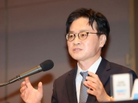김정관 "주52시간 손질해야…일하려는 의지 막아선 안 돼"