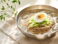 "냉면 나오면 꼭 챙겨 먹었는데"…'배탈' 환자 28% 급증, 이유 뭐길래