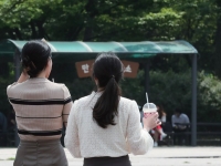 "아침마다 줄 서요" 출근길마다 직장인 우르르 몰리더니…돌연 돌변한 이유[지금사는방식]