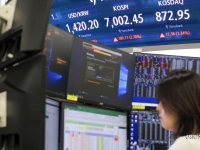 "500만원까지 오른다 해서 놔뒀는데 결국 물렸다" 외신, '韓개미 눈물' 조명