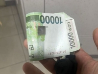 빗길에 음식 쏟은 배달기사…변상하러 찾아갔다가 손님 반응에 '울컥'