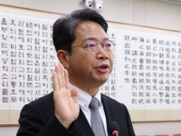 김승원 "식약처장에 전화 한 번뿐…절차 지연 살펴봐달라 한 것"