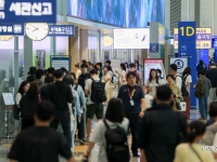 "연말에 남은 연차 탈탈 털어 해외여행" 예약 138% 급증…또 일본인가 했더니