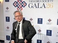 "AI는 폭주하지 않는다" 젠슨 황, '속도조절론'에 정면 반박