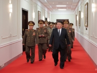 "김정은 집권 후 최고의 시기"…北 경제성장률 예상 웃돌 수도