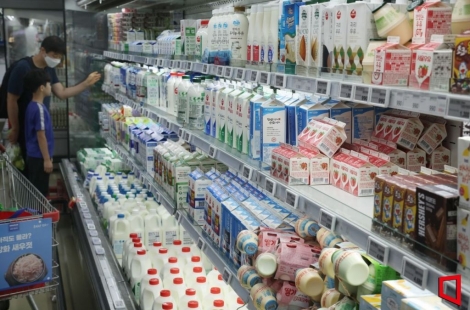 '무늬만 우유' 진짜였다…딸기·초코우유의 진실[맛잘알X파일]