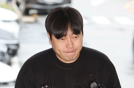 코미디언 이진호, 뇌출혈로 중환자실 입원