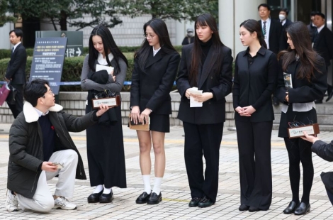 어도어, '뉴진스 뮤비 무단 공개' 돌고래유괴단 상대 2심 승소…10억 배상