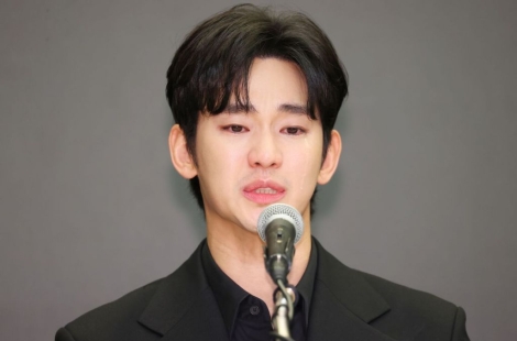 김수현 측 "카톡·음성 다 조작"…가세연 대표 구속에 입 열었다