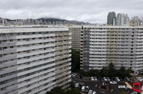 같은 동네인데 옆 아파트는 20억, 여긴 4억5000만원…강남서 무슨 일이
