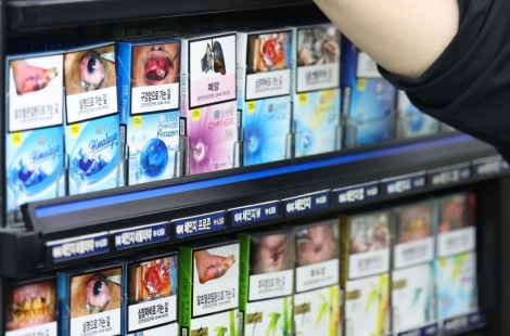 정부 "담뱃값 인상·주류 부담금 부과, 현재 검토 안해"