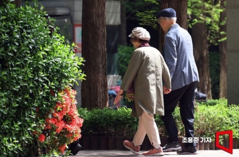 "늙은게 뭐 어때서" 사회적 통념 깼더니 더 건강해졌다, 왜?