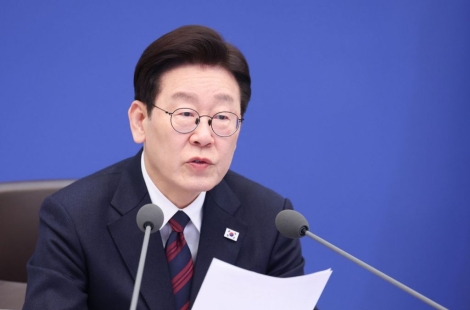 李대통령, '비자금 의혹' 방영한 전한길 뉴스에 "정말 한심하고 악질적"