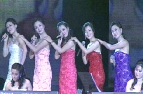 "예쁜 한국여자들 너무 부러워"…북한서 '남한식 뷰티' 열풍