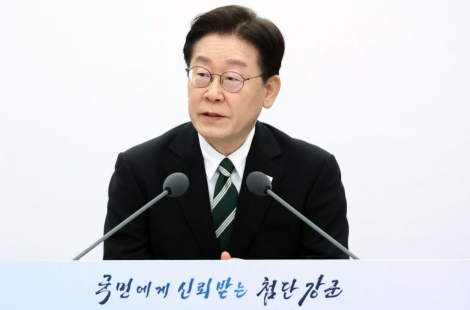 李대통령 "다주택 공직자 승진 배제 사실 아냐…검토한 적 없다"