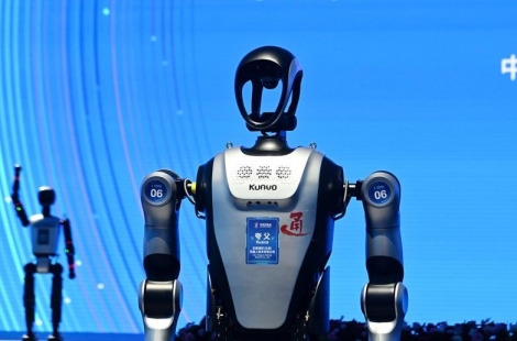 "272억 줄 테니 일하러 오세요" 파격 연봉 제시…인재 쟁탈전 불붙었다