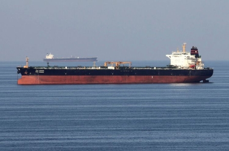 휴전 후 처음으로 초대형 유조선 3척 호르무즈 해협 통과