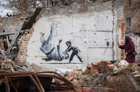 "결혼식 비용 21만원"…'억만장자' 뱅크시 '초저가 결혼' 뒤늦게 화제