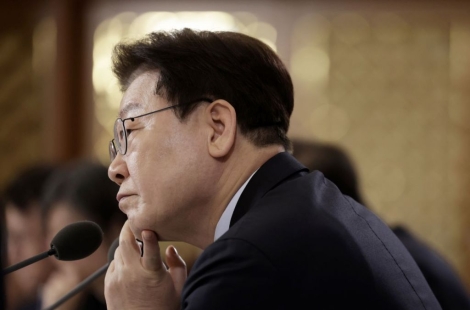 李 "소액주주 대상 장기보유 인센티브 검토…증권거래세 역진성 있다"