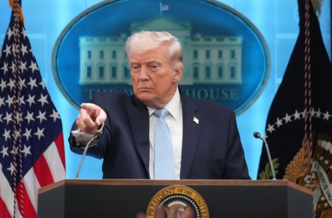 "타이밍 너무 정확했다" 휴전 미리 알았나?…수억 챙긴 신규 계정들