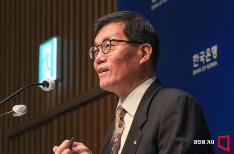 이창용 "현 시점 스태그플레이션 가능성 낮다…초과세수 통한 추경 긍정적"(종합2보)