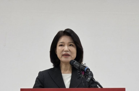 이진숙, 대구시장 불출마…"국민의힘 후보에 힘 보탤 것"