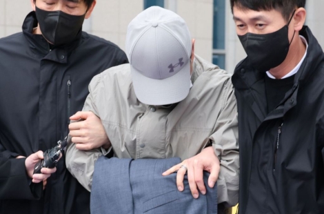 "스스로 제어 안 됐다" 몰카 혐의 前장학관 정신감정 신청 