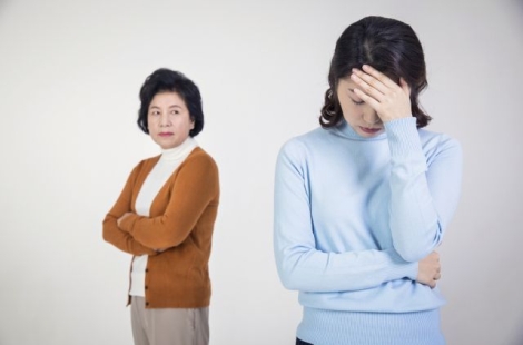 30년 넘게 가족으로 지냈는데…남편 죽자마자 내쳐진 며느리