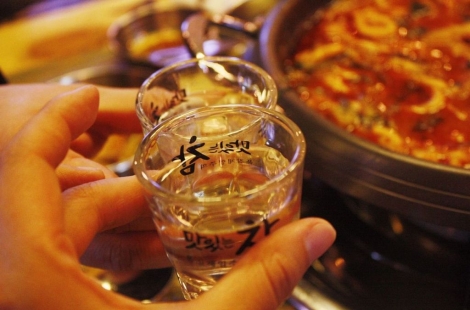 "술 안 마신다더니 매출 늘었다"…주점 줄폐업 속 나홀로 상승한 이것