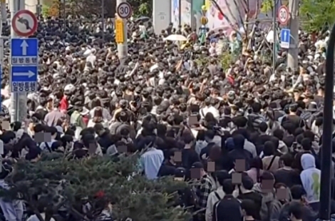 "돈 주고도 못 산다" 수십만명 몰리며 성수동 마비되더니…유통가 집어삼킨 '포켓몬'[지금사는방식]
