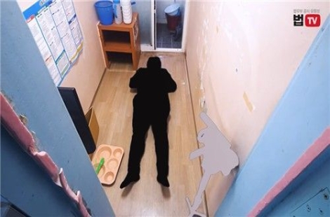 '尹 수감 구치소 독방' 첫 공개…법무부 "특혜 없다"