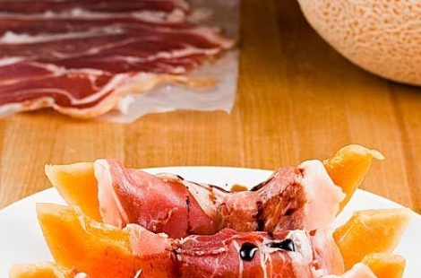 "너무 맛있어도 안돼" 귀족만 겨우 먹던 보양식…1800년 이어져 온 '햄 얹은 멜론'[맛있는 이야기]