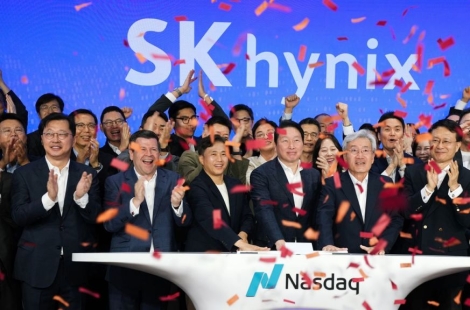 "역사적이고 화려한 데뷔"…SK하이닉스 뉴욕 입성에 외신 주목