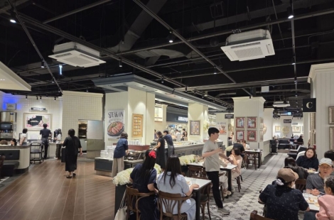 "선배, 오늘 '점심 회식' 거기죠?" 부장님도 끄덕끄덕…10년 만에 다시 경쟁 '치열'[Why&Next]