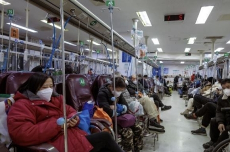"이러다 중증 환자 쏟아질라"…양성률 20% 치솟았는데 치료제 막힌 중국