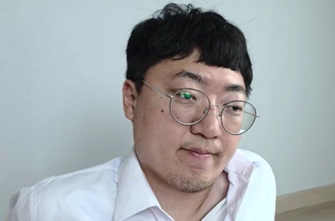 '돈선태' 하차 후 수척해진 김선태…충주시장 "돌아와요" 복직 권유에 3000개 엄지척