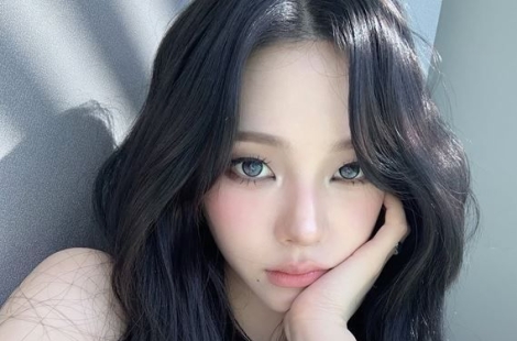 "장원영·카리나도 낀다"…K뷰티 타고 뜨는 '이것'[K홀릭]