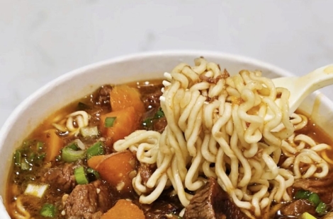 가격 올렸더니 오히려 잘 팔린다…'사망선고' 받았던 中 라면 시장의 부활