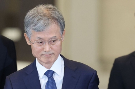 조희대 대법원장 "靑 대법관 재제청 요청 응할 수 없어"