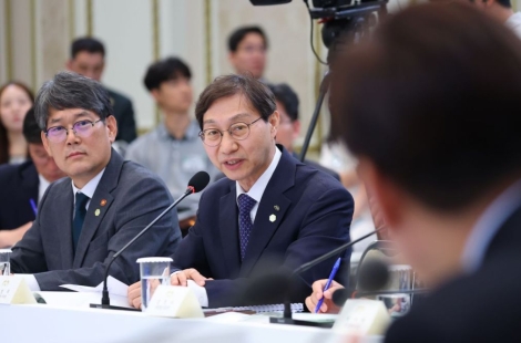 '추납 논란'에 발칵…그래도 "보험료 낸 외국인 더 비싼 병원비 물릴 수 없다" 선 그은 국민연금